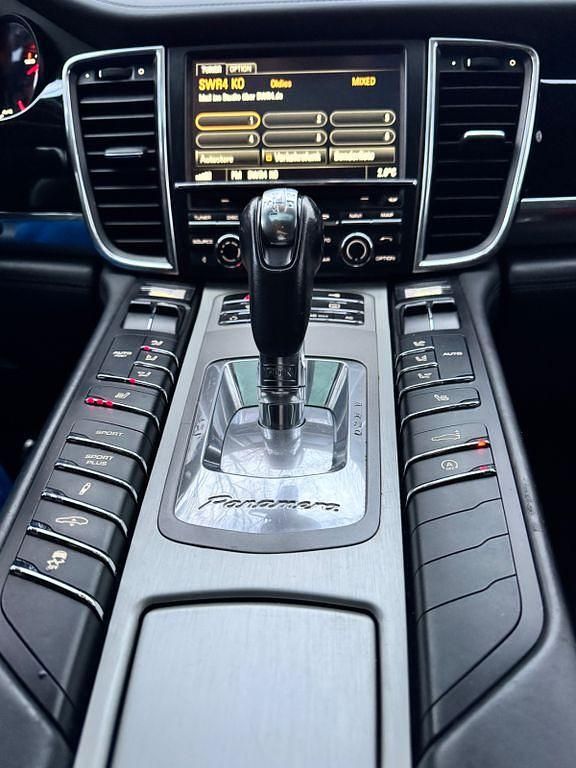 Gebraucht Porsche Panamera Turbo 500 PS (367 kW) 2010 Schwarz Limousine