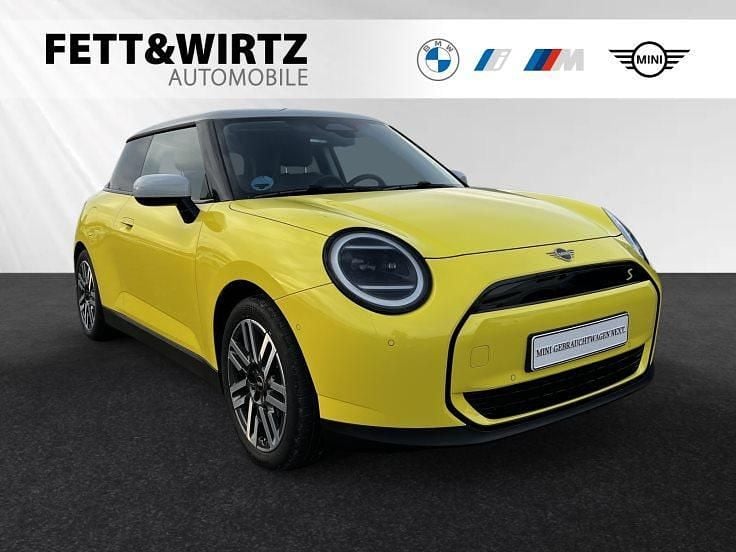 Gebraucht Mini Cooper SE 160 kW (218 PS) 2024 Sunny side yellow Kleinwagen