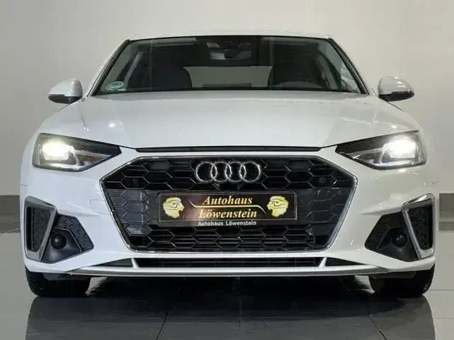 Gebraucht Audi A4 S-Line 150 PS (110 kW) 2023 Weiß Limousine