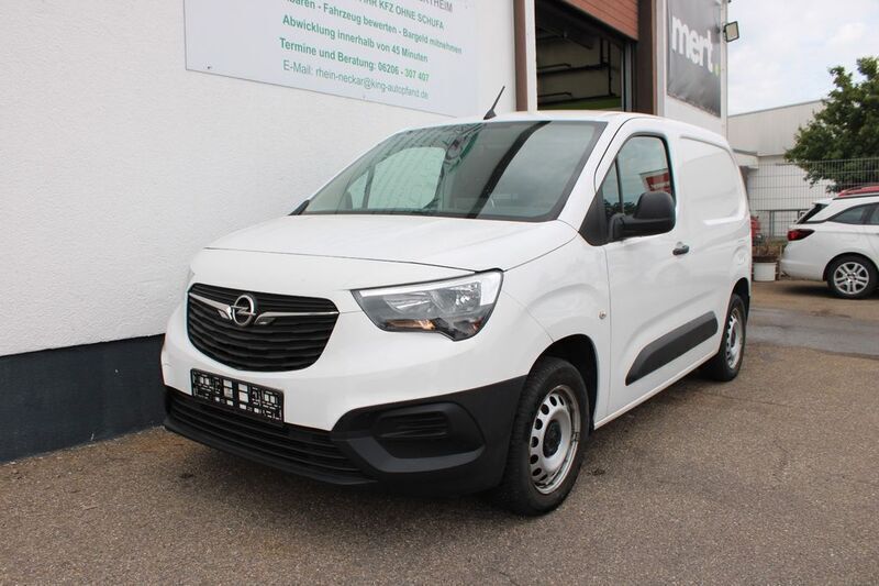 Weiß Gebraucht 2020 Opel Combo Selection Van / Kleinbus | 11.990 € (Superpreis) - Bild 1/4