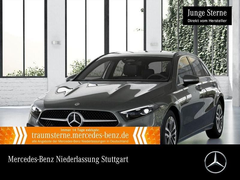 Grau Gebraucht 2024 Mercedes A180 Advanced Limousine | 27.390 € (Guter Preis) - Bild 1/2