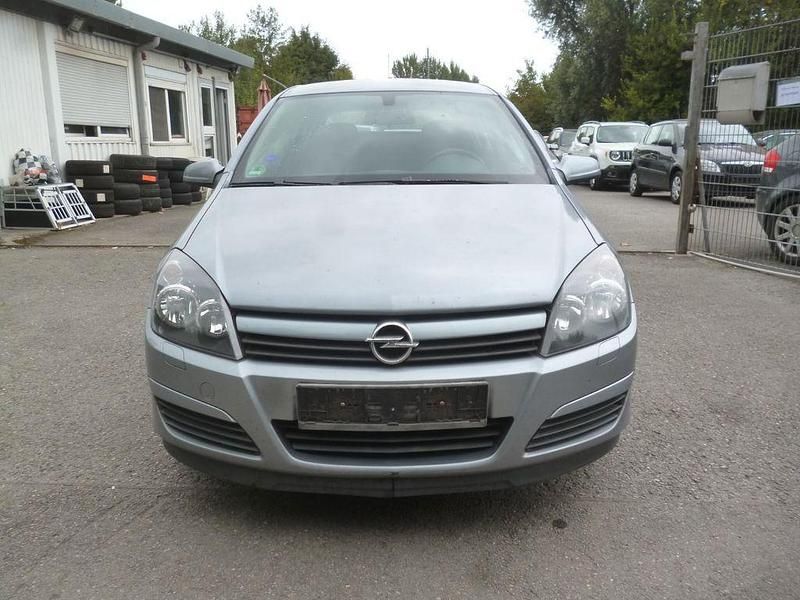 Gebraucht Opel Astra Edition 105 PS (77 kW) 2005 Silber Limousine