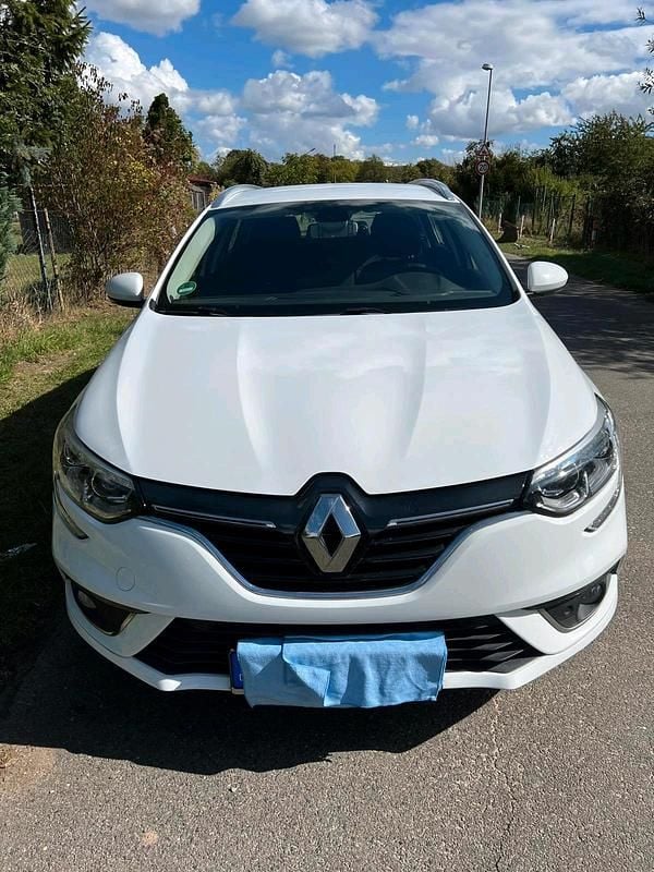 Gebraucht Renault Mégane GrandTour 116 PS (85 kW) 2020 Weiß Kombi