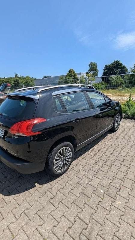 Schwarz Gebraucht 2014 Peugeot 2008 Active SUV | 5.800 € (Fairer Preis) - Bild 1/4