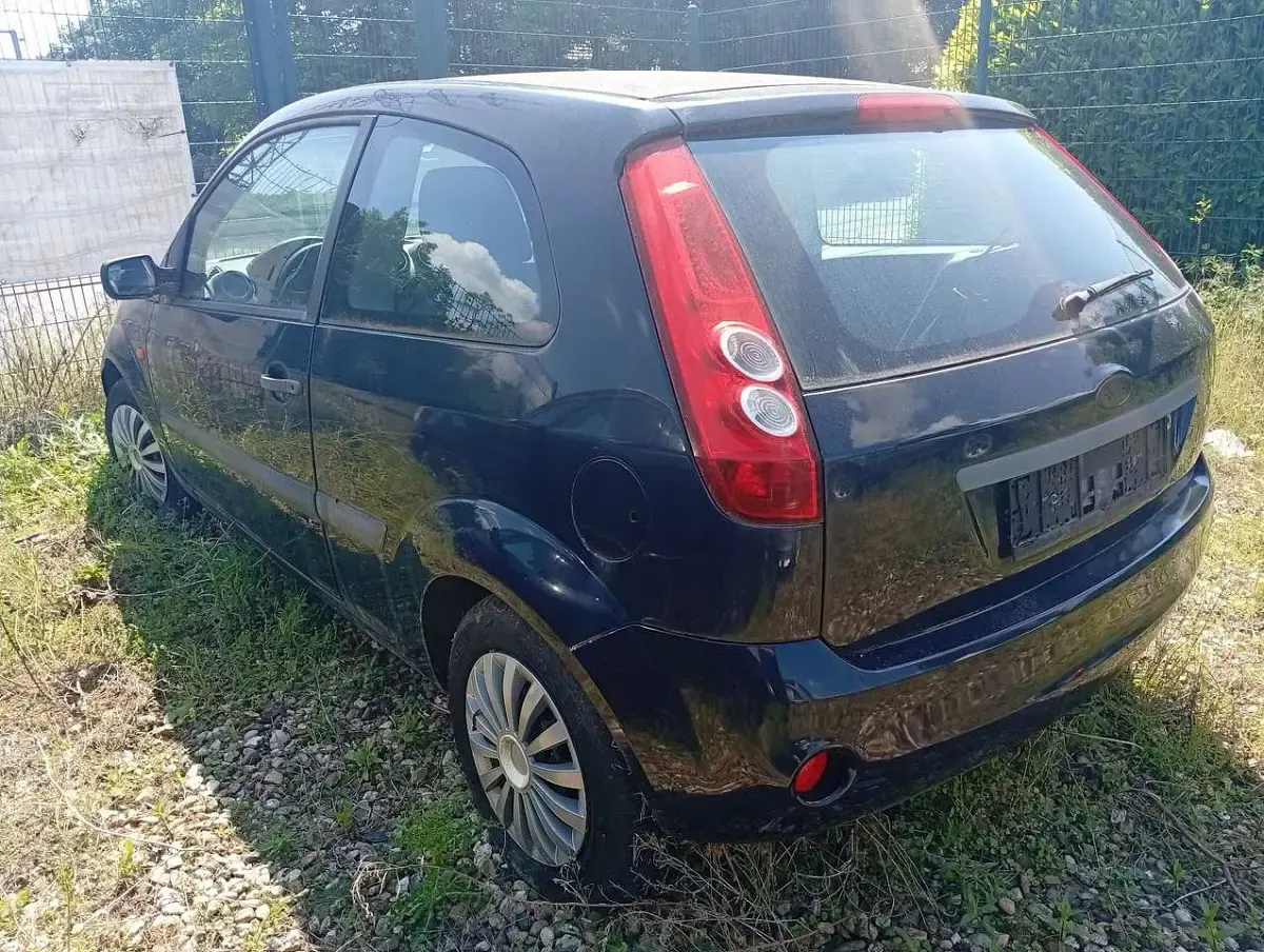Gebraucht Ford Fiesta 60 PS (44 kW) 2005 Blau Kleinwagen