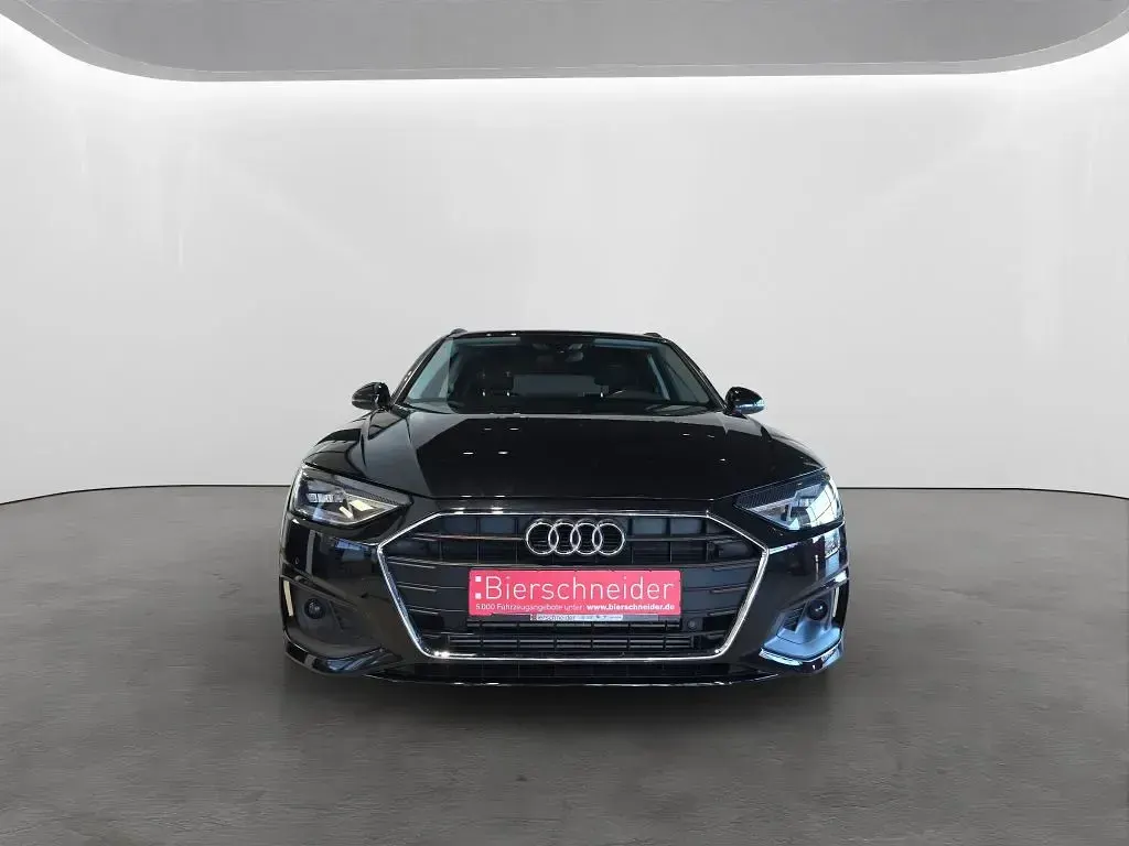Gebraucht Audi A4 150 PS (110 kW) 2022 Schwarz Kombi