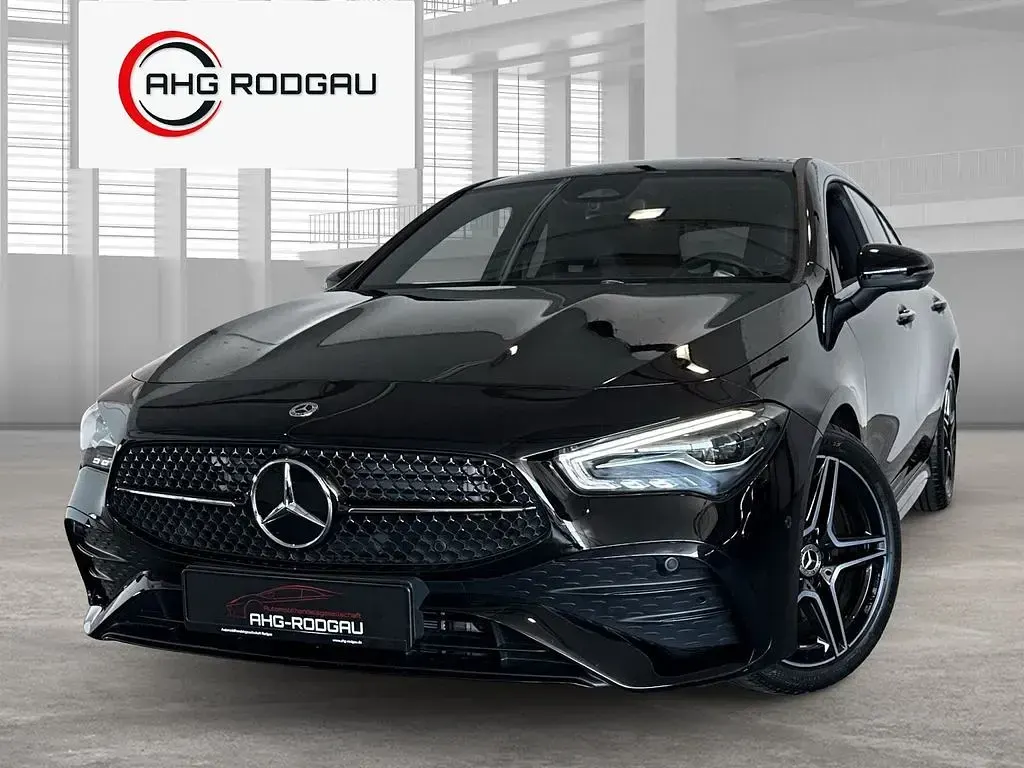 Gebraucht Mercedes CLA200 AMG line 163 PS (119 kW) 2024 Schwarz Limousine
