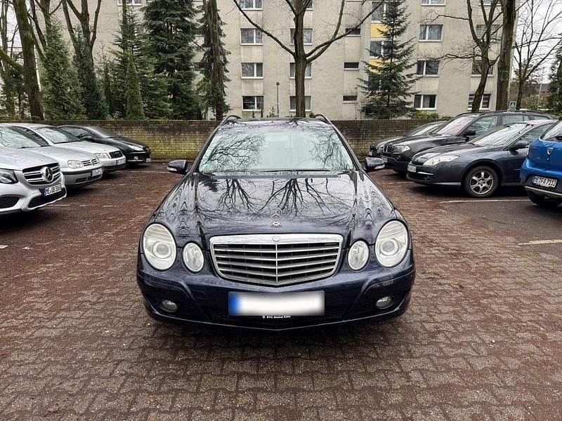 Gebraucht Mercedes E280 190 PS (139 kW) 2009 Blau Kombi