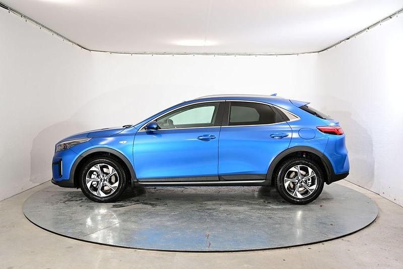 Neu Kia XCeed 116 PS (85 kW) 2025 Blau SUV