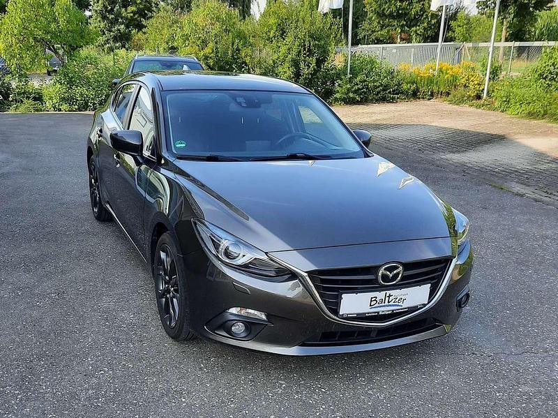 Obsidiangraumet. Gebraucht 2016 Mazda 3 Nakama Limousine | 12.900 € (Fairer Preis) - Bild 1/4