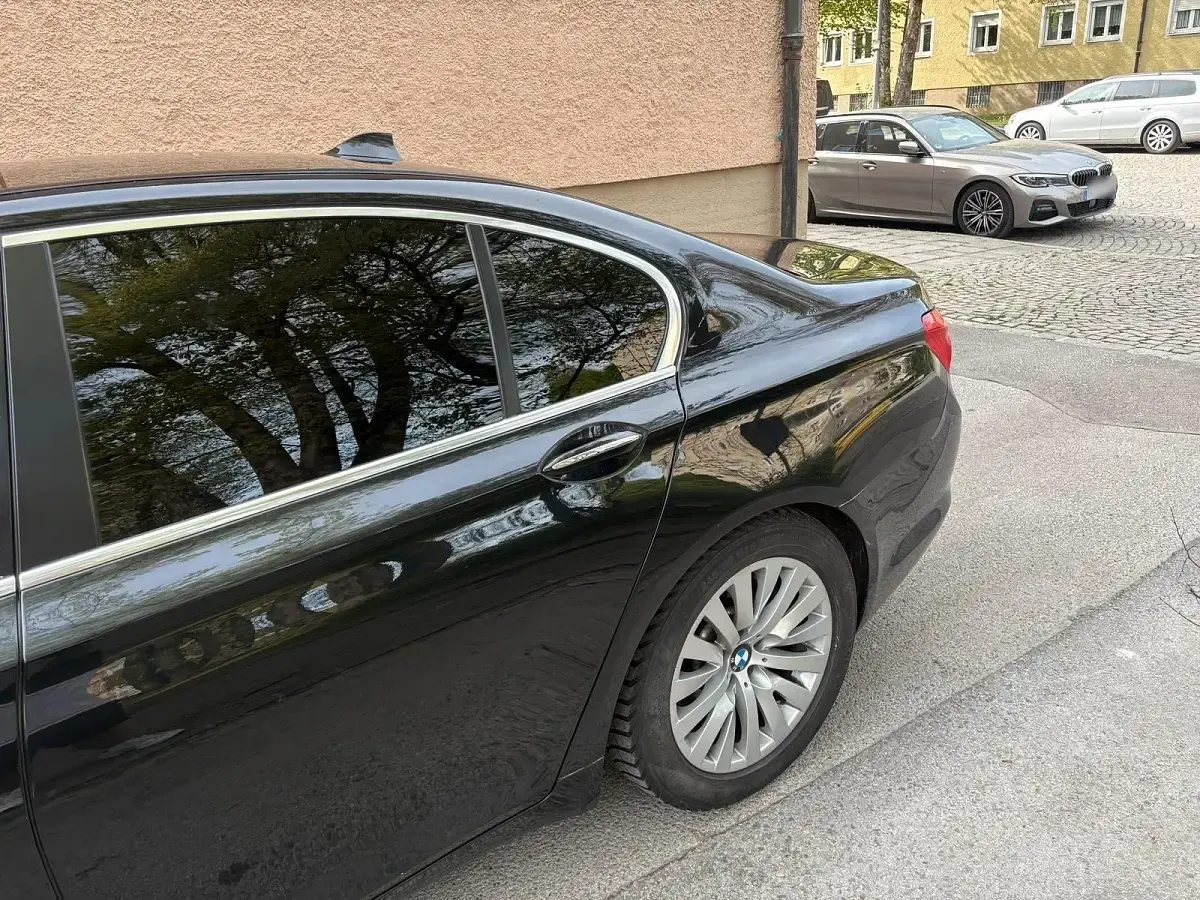 Usata BMW 730 245 CV (180 kW) 2010 Nero Berlina