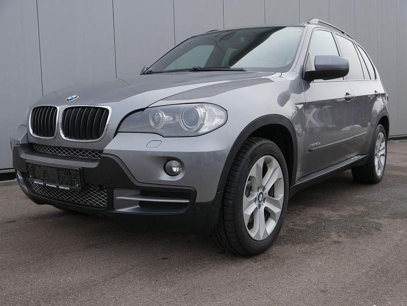 Grau Gebraucht 2010 BMW X5 Sport Line SUV | 8.850 € (Superpreis) - Bild 1/4