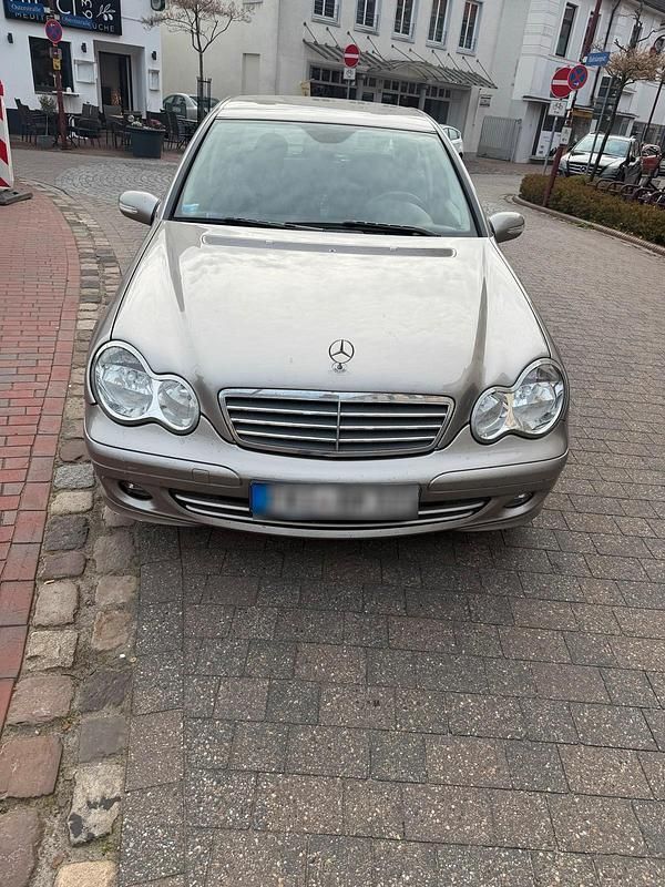 Gebraucht Mercedes C180 142 PS (104 kW) 2006 Grau Limousine