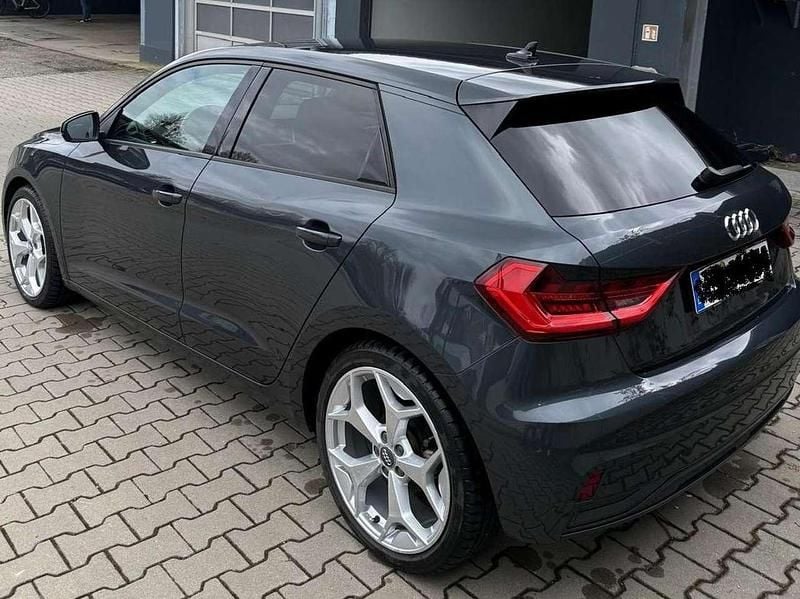 Gebraucht Audi A1 Sportback Advanced 150 PS (110 kW) 2020 Grau Kleinwagen