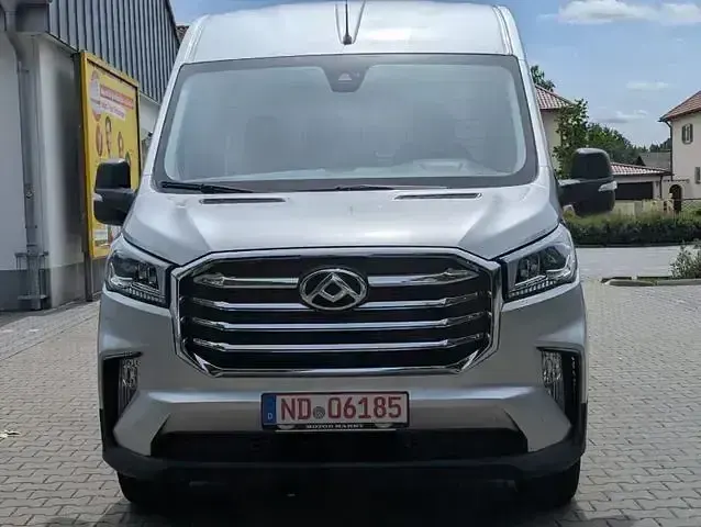 Gebraucht Maxus V90 2024 Silber Van