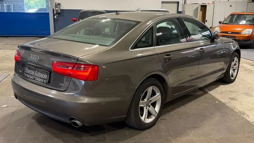 Gebraucht Audi A6 Sport 204 PS (150 kW) 2011 Grau Limousine