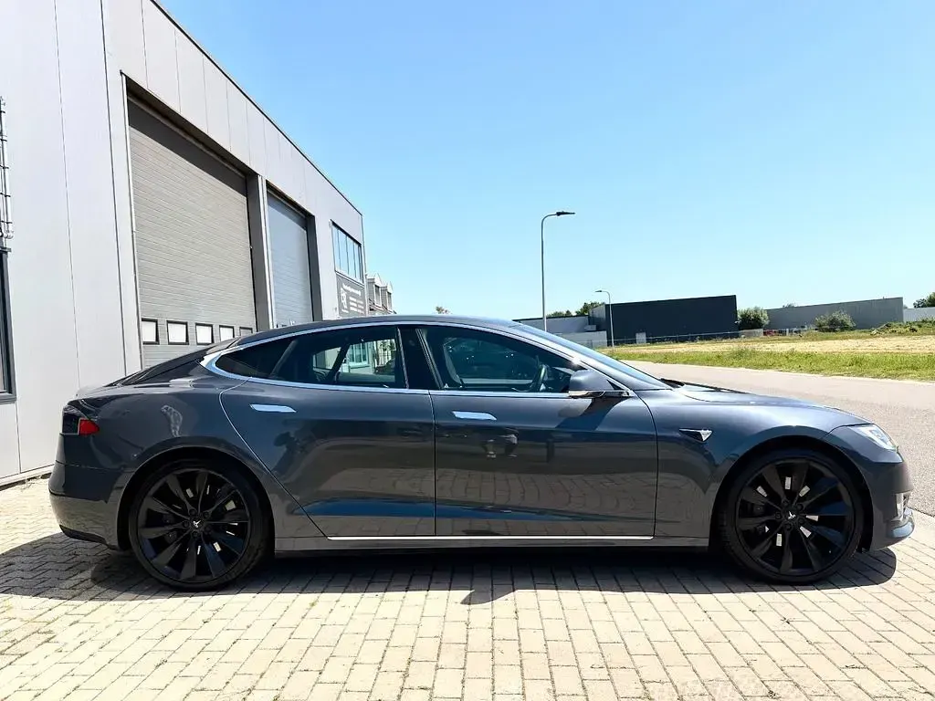 Gebraucht Tesla Model S 244 kW (332 PS) 2018 Grau Kleinwagen