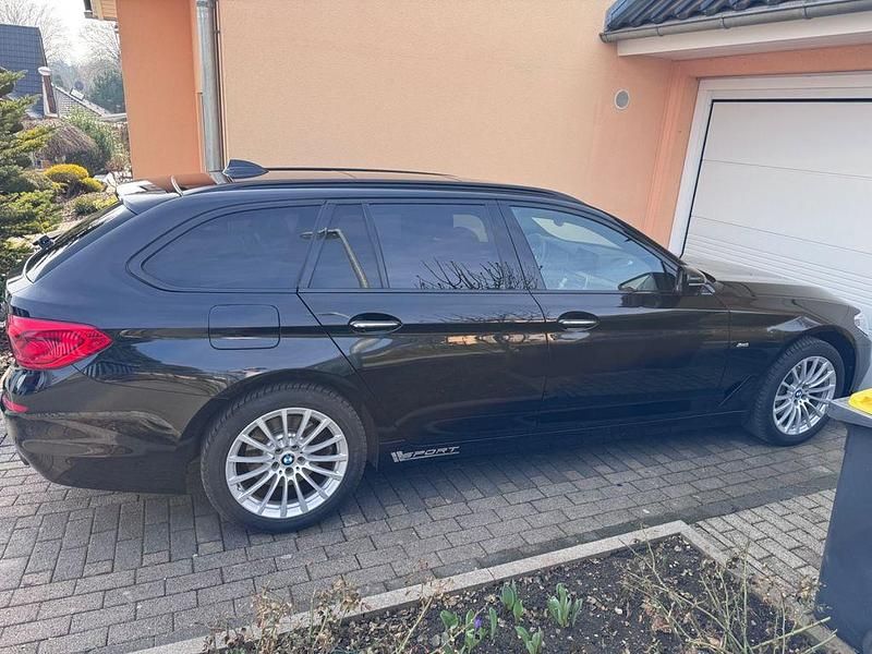 Gebraucht BMW 530 Performance 256 PS (188 kW) 2017 Schwarz Kombi