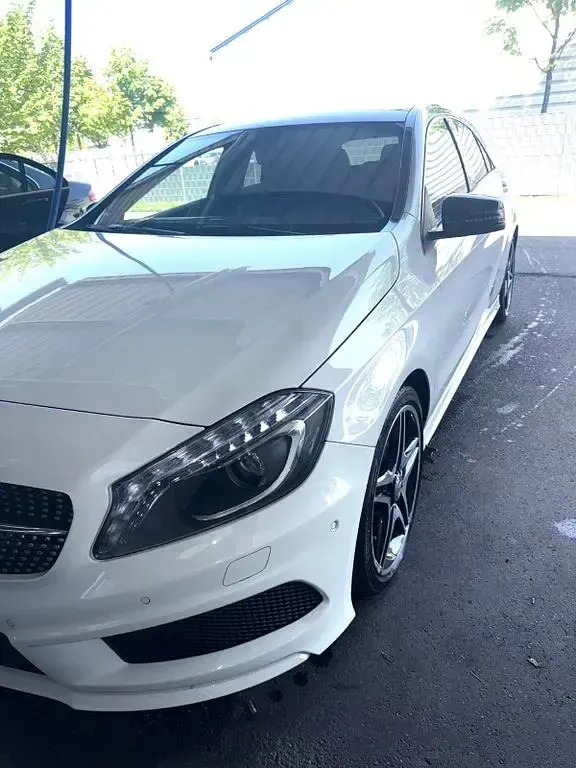 Gebraucht Mercedes A220 AMG 184 PS (135 kW) 2014 Weiß Limousine