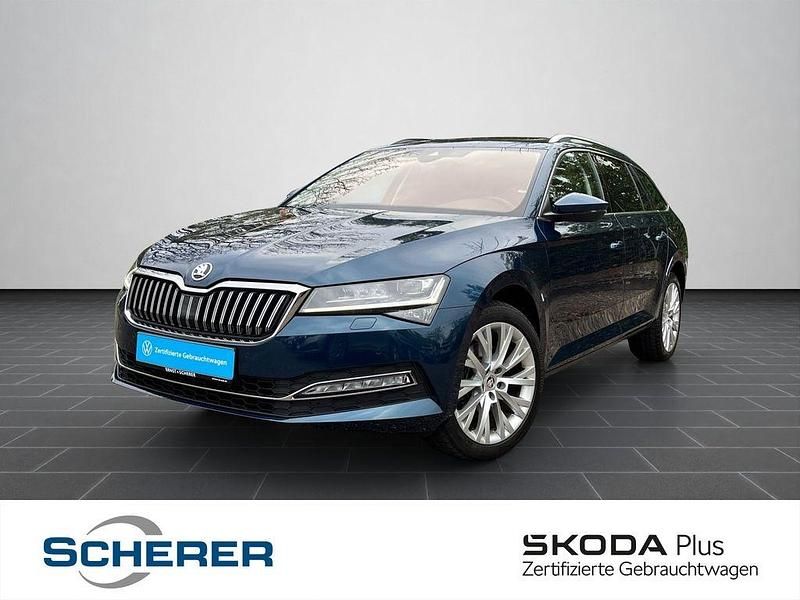 Lavablau metallic (metallic) Gebraucht 2022 Skoda Superb Style Kombi | 32.660 € (Etwas zu teuer) - Bild 1/4