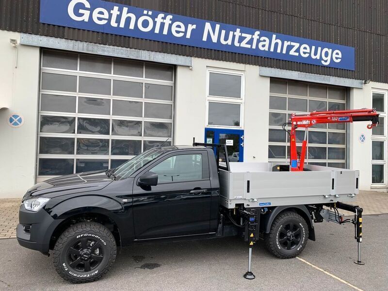 Usado Isuzu D-Max 163 HP (119 kW) 2024 Preto Pickup