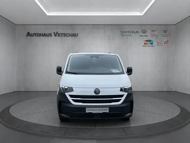 Gebraucht VW T7 150 PS (110 kW) 2025 Weiß Van