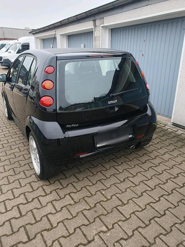 Gebraucht Smart ForFour 65 PS (47 kW) 2005 Schwarz Kleinwagen