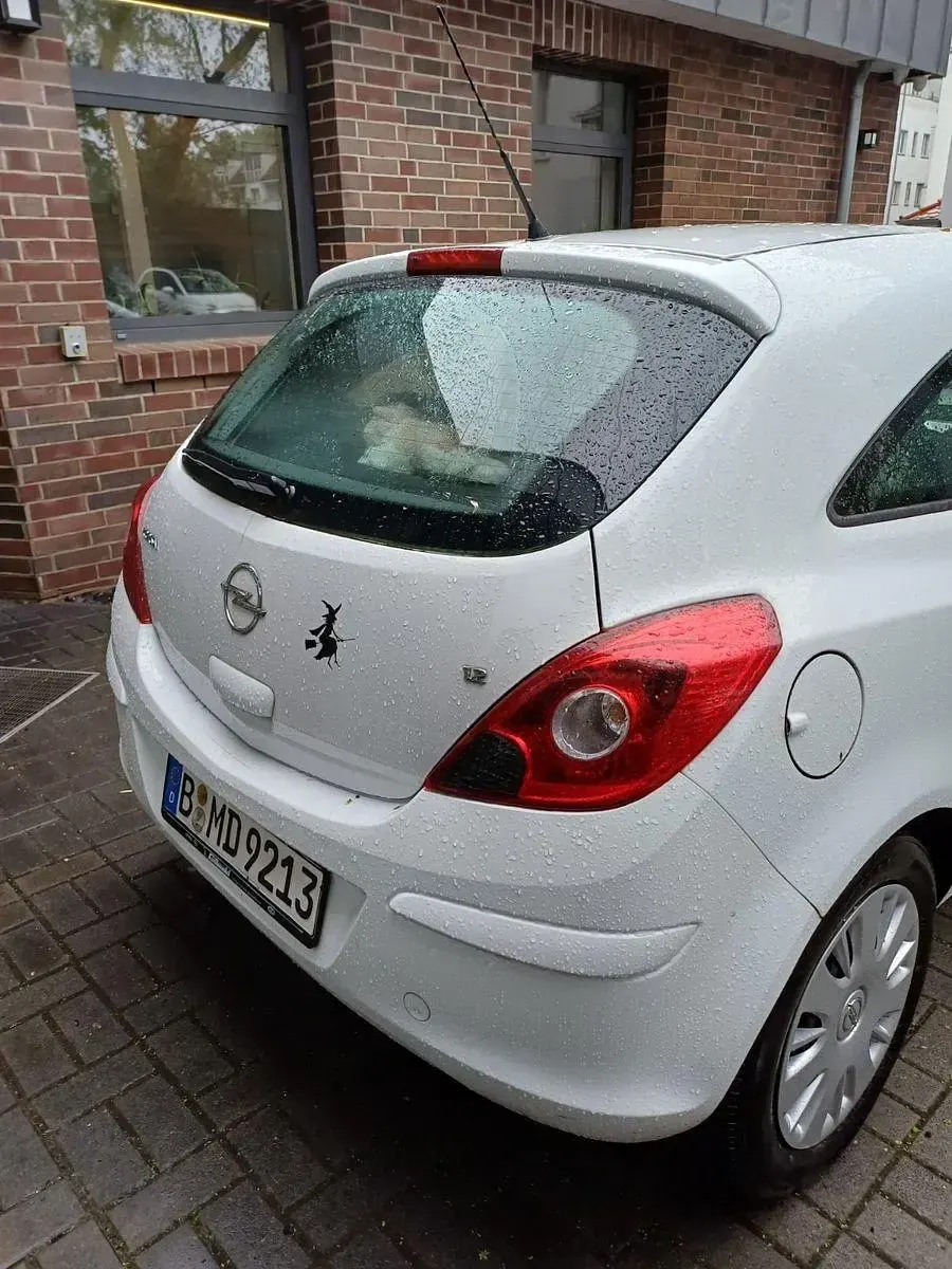 Używany Opel Corsa 80 KM (58 kW) 2007 Biały Hatchback