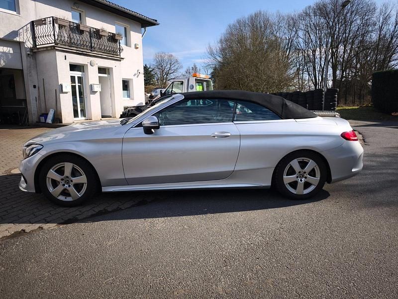 Gebraucht Mercedes E250 204 PS (150 kW) 2017 Silber Cabrio