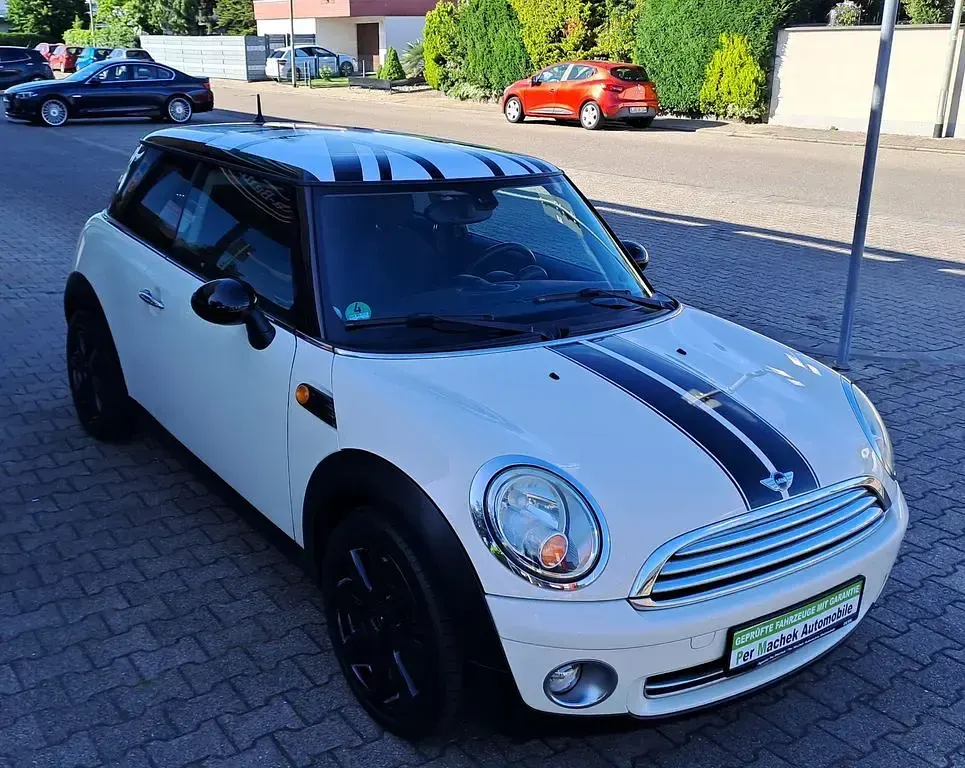 Gebraucht Mini Cooper 120 PS (88 kW) 2009 Weiß Kleinwagen