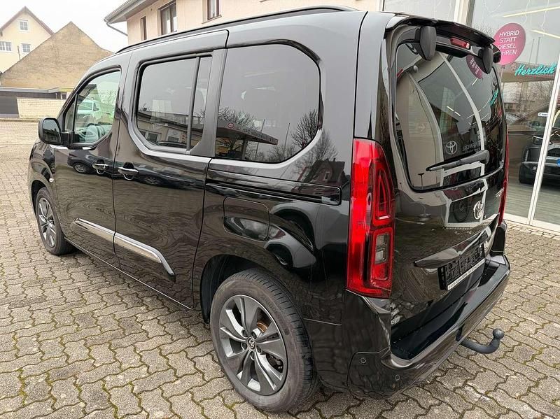 Gebraucht Toyota Proace City City 131 PS (96 kW) 2024 Schwarz Van / Kleinbus