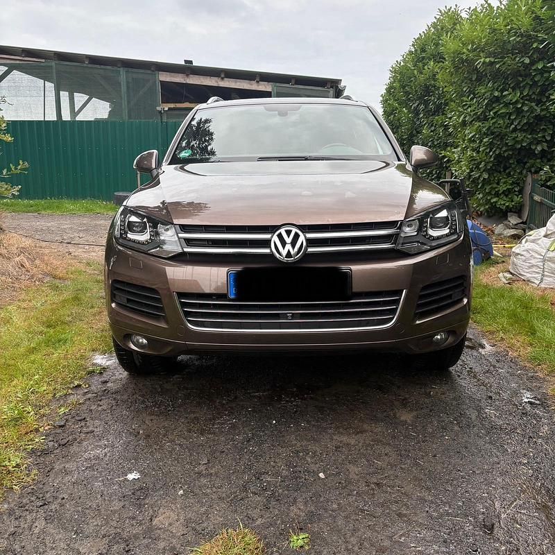 Braun Gebraucht 2012 VW Touareg SUV | 13.300 € (Fairer Preis) - Bild 1/4