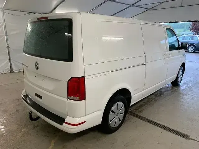 Używany VW Transporter 110 KM (80 kW) 2021 Biały Van