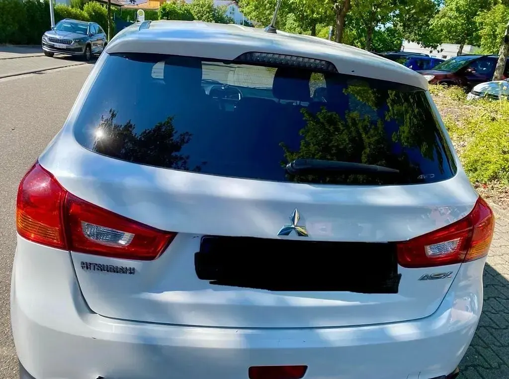 Gebraucht Mitsubishi ASX Comfort Edition 150 PS (110 kW) 2014 Weiß SUV