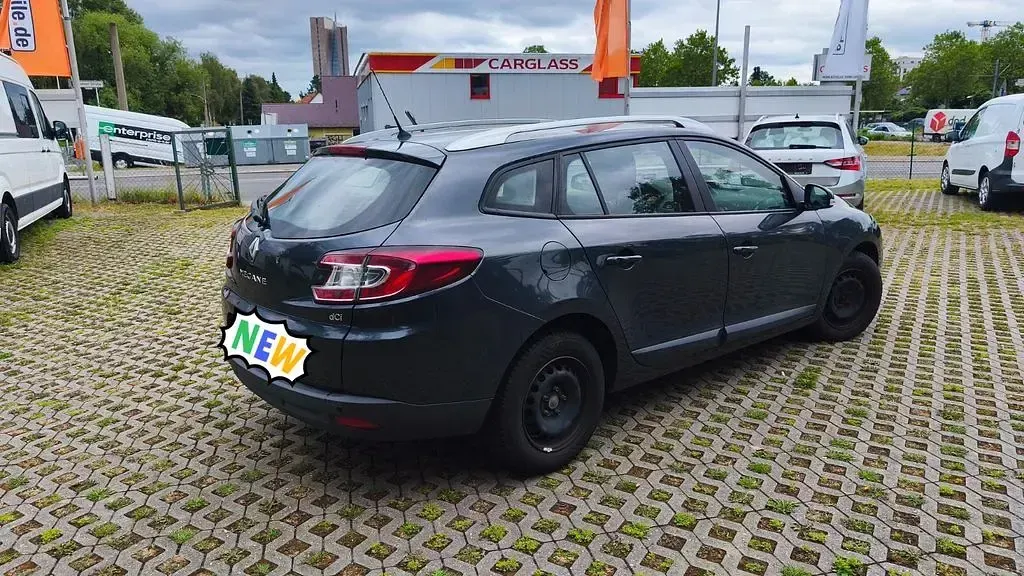 Gebraucht Renault Mégane Expression 110 PS (80 kW) 2013 Schwarz Limousine