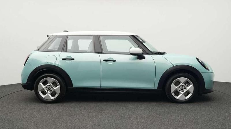 Usata Mini Cooper Classic 156 CV (114 kW) 2024 Verde Utilitaria
