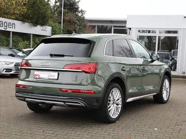Używany Audi Q5 Advanced 299 KM (219 kW) 2025 Zielony SUV