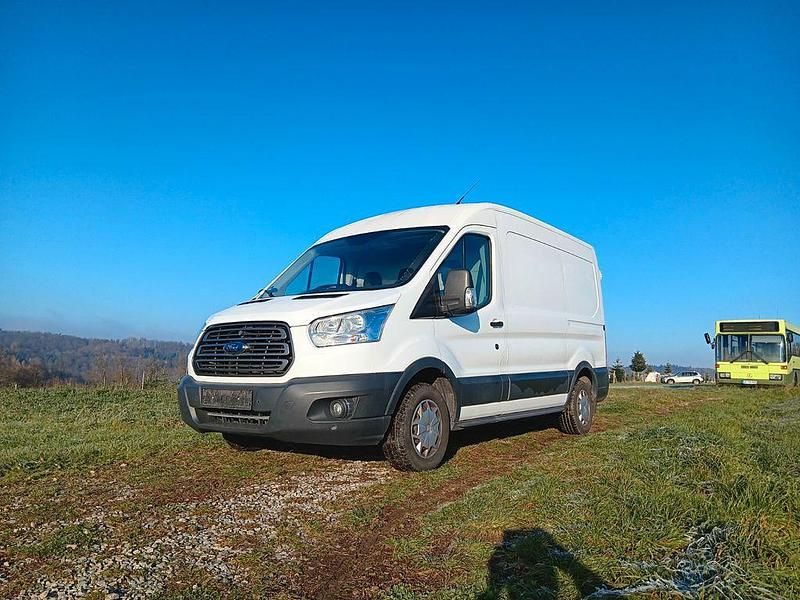 Gebraucht Ford Transit Trend 131 PS (96 kW) 2017 Weiß Van / Kleinbus