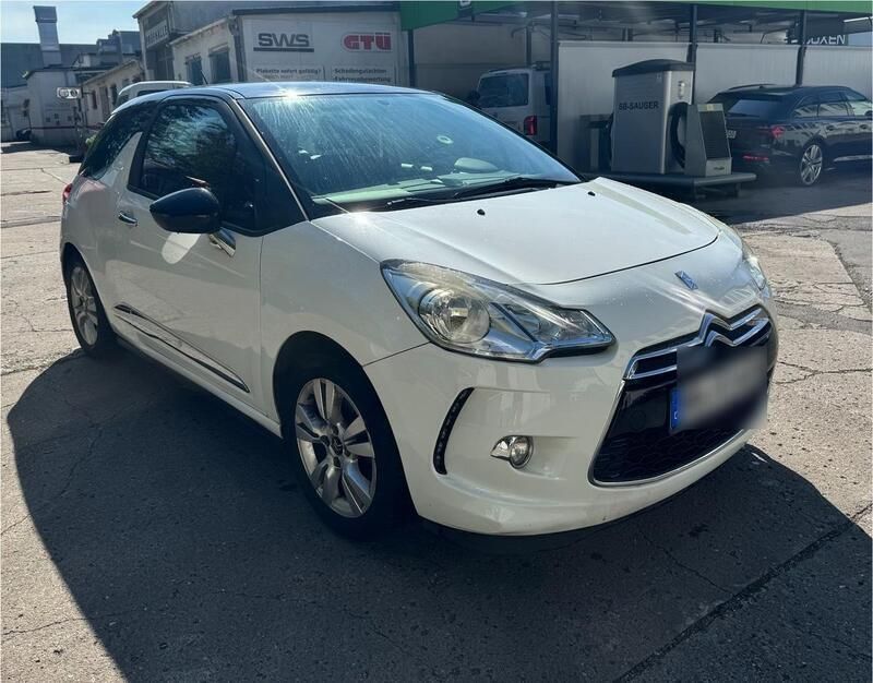 Weiß Gebraucht 2013 Citroën DS3 Coupé | 2.999 € (Fairer Preis) - Bild 1/4