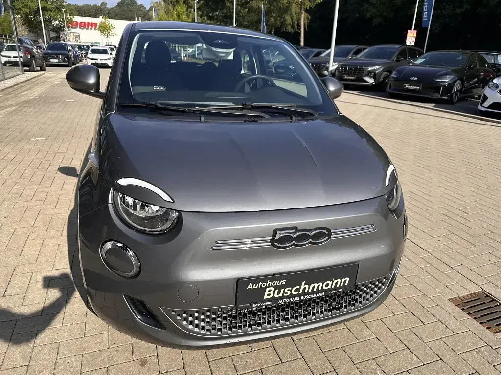 Gebraucht Fiat 500e Action 69 kW (95 PS) 2021 Grau Kleinwagen