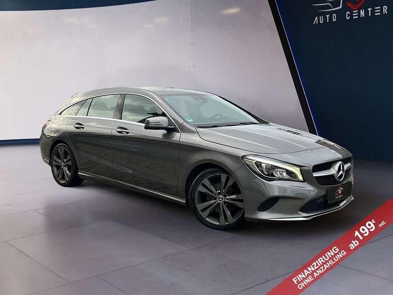 Gebraucht Mercedes CLA180 122 PS (89 kW) 2018 Mountaingrau Limousine