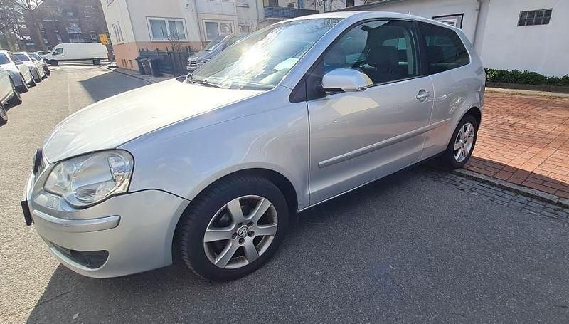 Gebraucht VW Polo Trendline 60 PS (44 kW) 2007 Silber Kleinwagen