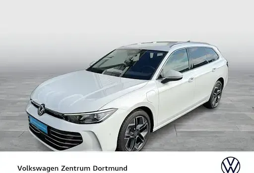 Nouvelle VW Passat Elegance 204 ch (150 kW) 2025 Blanc Break