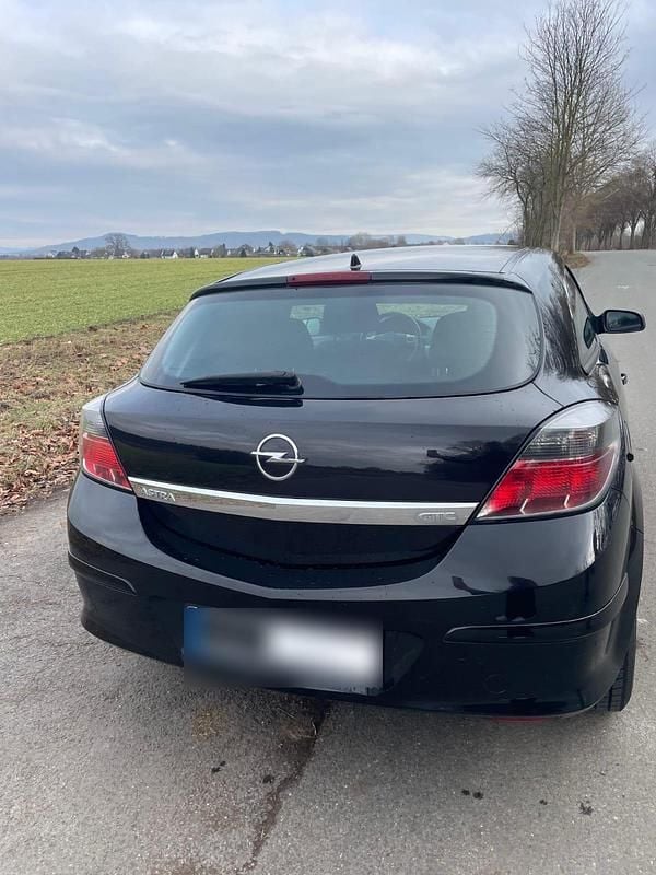 Gebraucht Opel Astra GTC 116 PS (85 kW) 2009 Schwarz Coupé