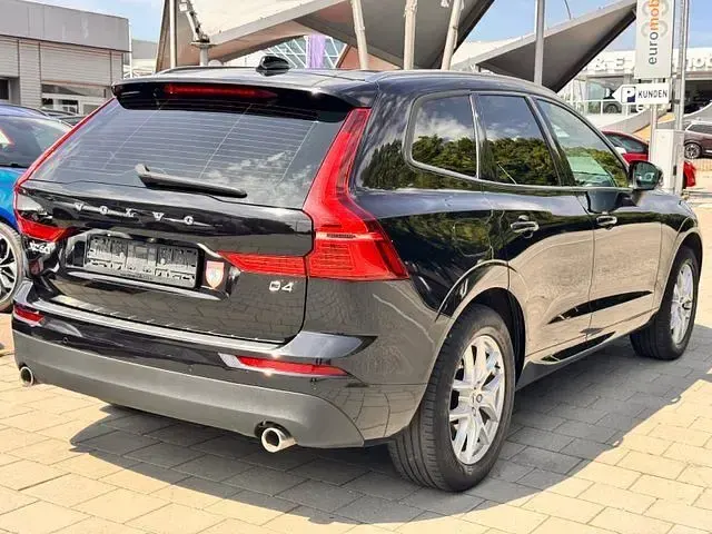 Gebraucht Volvo XC60 Momentum 190 PS (139 kW) 2018 Schwarz SUV