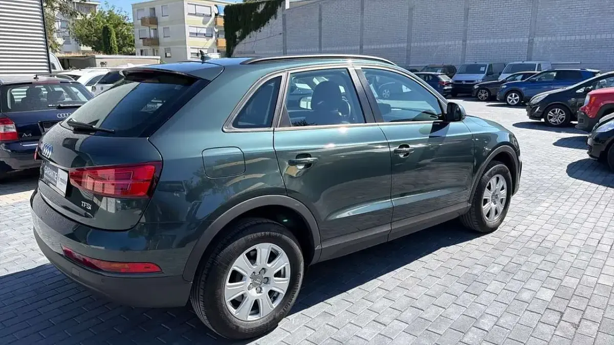 Gebraucht Audi Q3 Sport 125 PS (91 kW) 2018 Grün SUV
