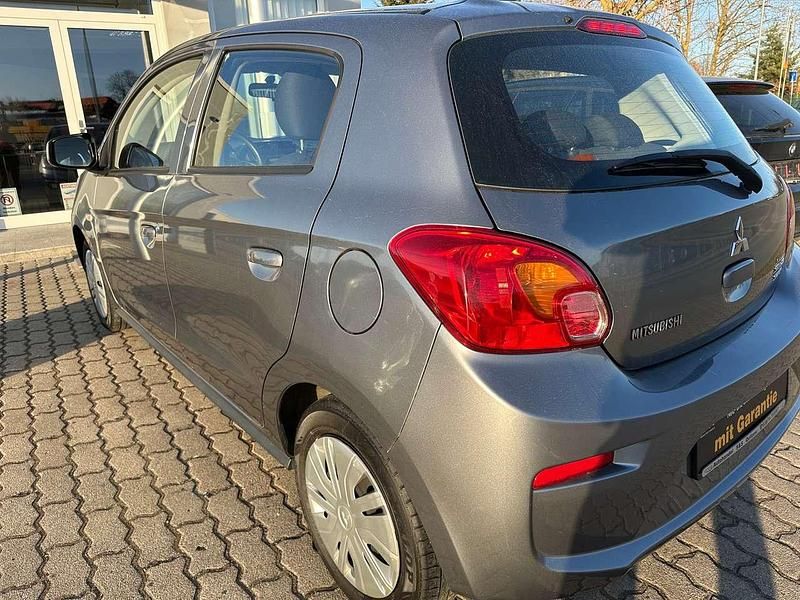 Gebraucht Mitsubishi Space Star 71 PS (52 kW) 2019 Grau Kleinwagen