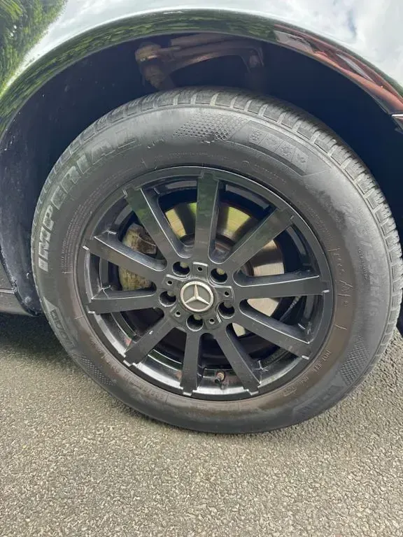 Używany Mercedes E320 224 KM (164 kW) 2004 Czarny Sedan/Limuzyna