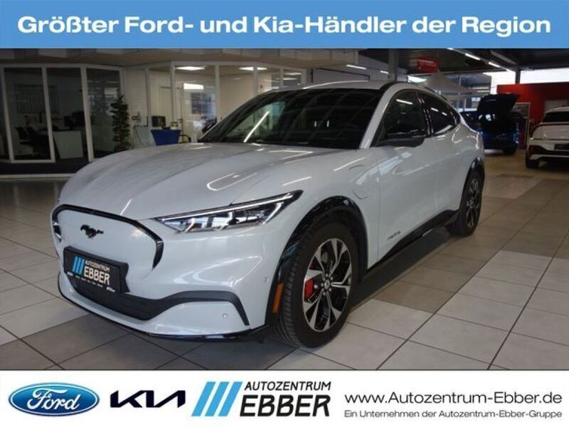Weiss Gebraucht 2023 Ford Mustang Mach-E S SUV | 38.979 € (Fairer Preis) - Bild 1/3