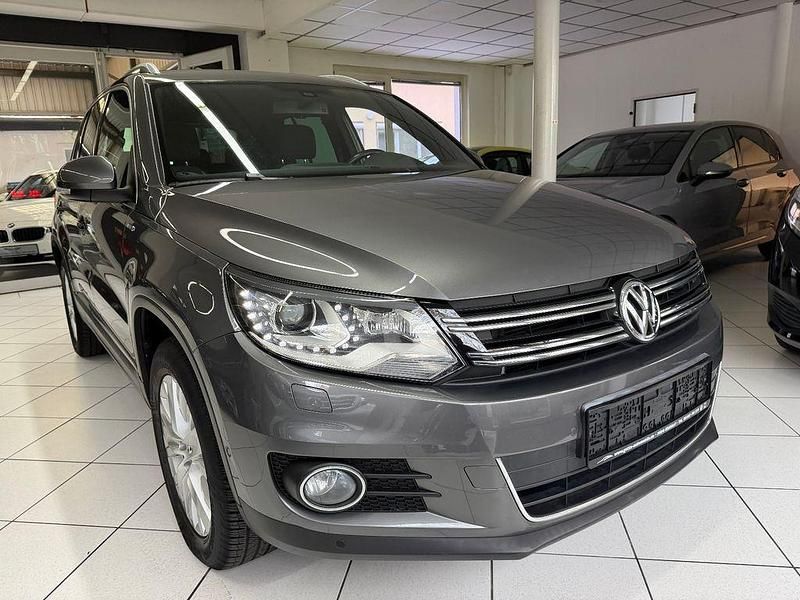 Grau Gebraucht 2013 VW Tiguan Life SUV | 12.250 € (Fairer Preis) - Bild 1/4
